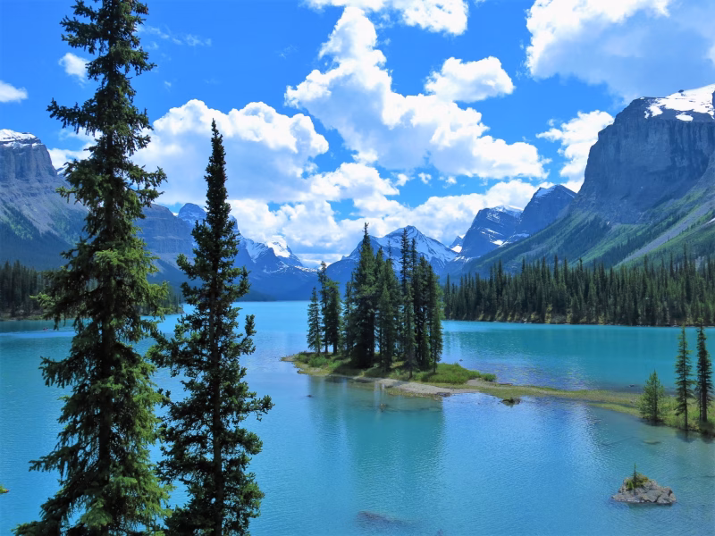 Summer Rockies Highlights 4-Day Tour (From Calgary)